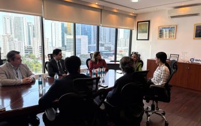 APAMEC y la Superintendencia del Mercado de Valores alinean agenda para impulsar el desarrollo del mercado de valores de Panamá